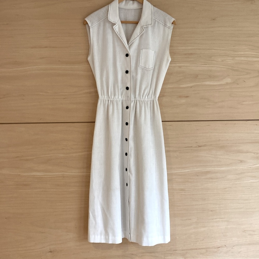 White vintage button up dress with black buttons & stitching